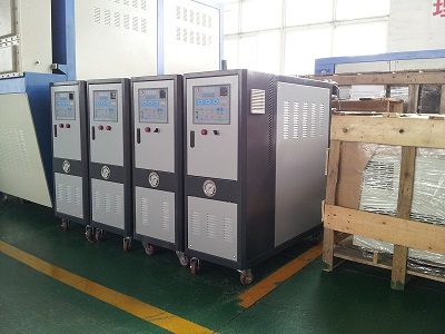 導熱油加熱器，模溫機，油溫機